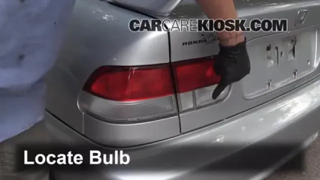 2000 Honda Civic EX 1.6L 4 Cyl. Coupe (2 Door) Lights Reverse Light (replace bulb)